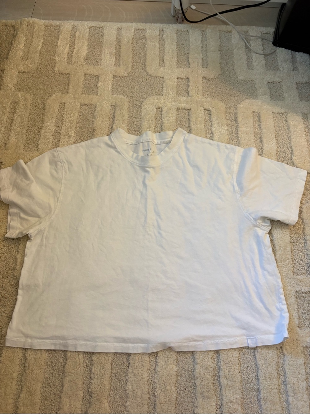 Cropped White Short Sleeve Crewneck T-Shirt
